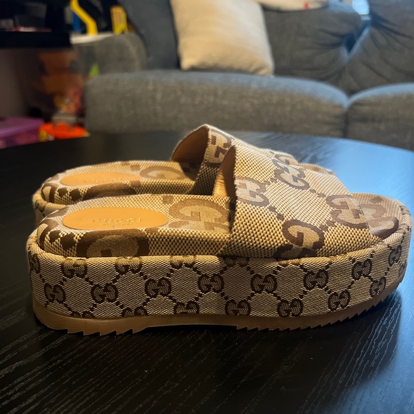 Authentic Gucci slides. - Picture 1 of 5
